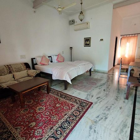 Royal Farm Bharatpur Daire Oda fotoğraf
